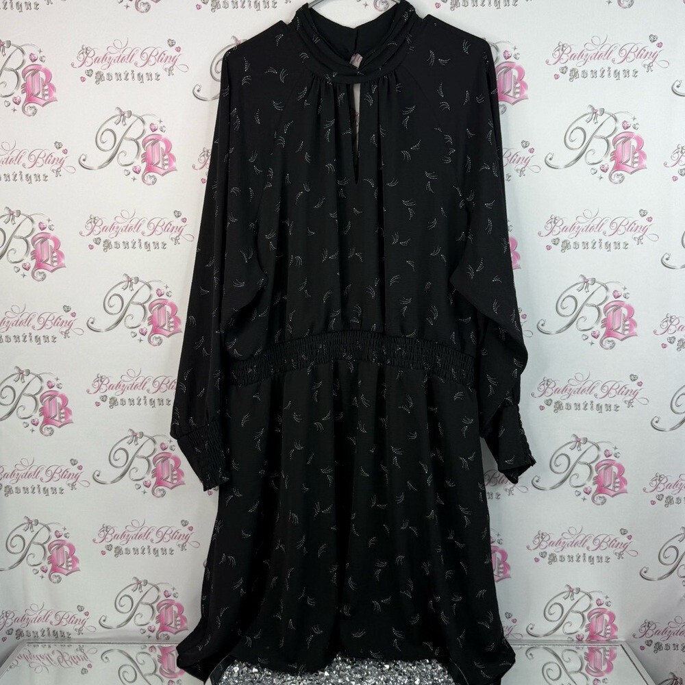 Reitmans dress long dotted white Black Dress with Subtle Pattern keyhole opening